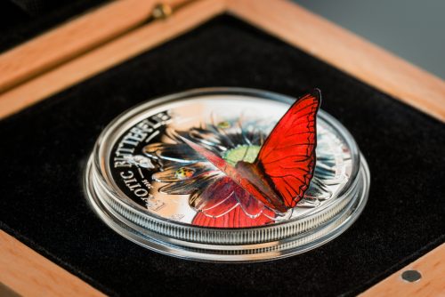 EXOTIC BUTTERFLIES IN 3D - CYMOTHOE HOBART  - 2016 1000 Shillings 25g Pure Silver Coin - Coin Invest Trust